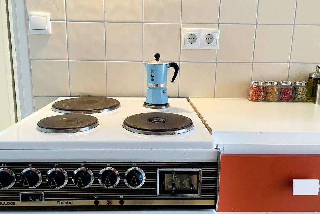 Cybele Apt Downtown Leilighet Volos Eksteriør bilde